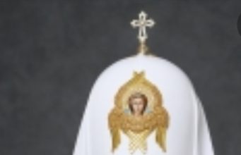 Патриарх Кирилл: „Некоторые пытаются под видом борьбы с семейным неблагополучием узаконить вторжение в семейную жизнь сторонних сил”