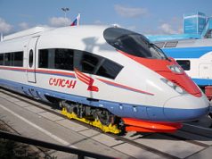 Додон поделился впечатлениями от поездки на «Сапсане»: Вот бы и нам такой проект