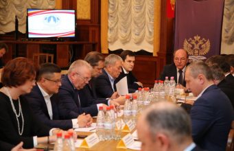 В ПОСОЛЬСТВЕ РОССИИ СОСТОЯЛОСЬ ЗАСЕДАНИЕ ЭКОНОМИЧЕСКОГО СОВЕТА