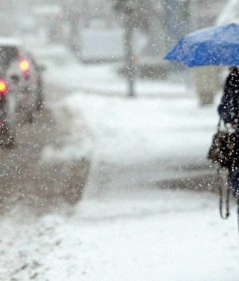 В Молдову идет снег, правда, пока что мокрый снегопад