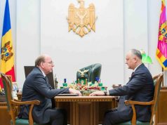  Игорь Додон провел рабочую встречу с Послом России в Молдове Олегом Васнецовым