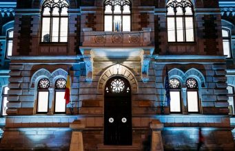 Новые картины и скульптуры приобрел Национальный музей искусств