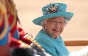 ”Брекситу” быть. Елизавета II подписала билль о выходе Британии из состава ЕС