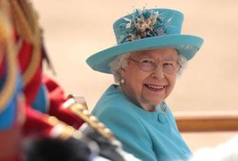 ”Брекситу” быть. Елизавета II подписала билль о выходе Британии из состава ЕС