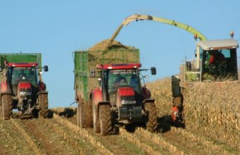 Фермеры хотят возобновить протесты сельское хозяйство