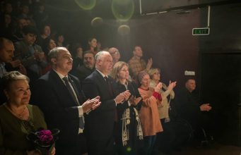 Президент стал зрителем спектакля театра „С улицы Роз”