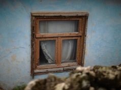 Более 67 процентов населения считает, что страна движется в неверном направлении