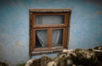 Более 67 процентов населения считает, что страна движется в неверном направлении