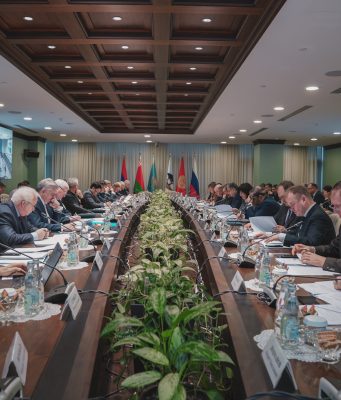 Тигран Саркисян: «Совместно с Деловым советом ЕЭК решает актуальные вопросы, которые волнуют бизнес и граждан»