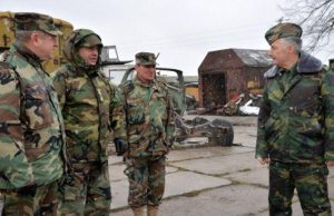 Не хватает специалистов: министр обороны проверил армейскую базу