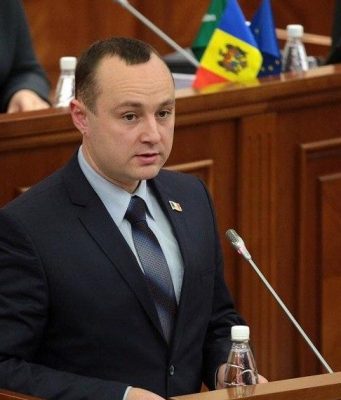 Глава фракции социалистов рассказал об инициативах партии для новой сессии Парламента