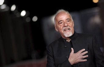 Коэльо уничтожил книгу, над которой работал с Коби Брайантом