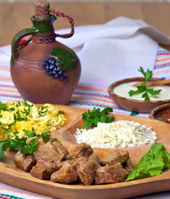 РЕЦЕПТ ДНЯ: Токана из свинины с мамалыгой