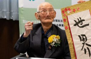 Умер самый старый мужчина в мире