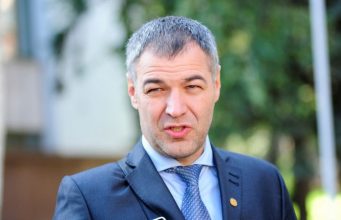 Заявил в Румынии. Унионист Цыку официально объявил, что будет баллотироваться в президенты Молдовы