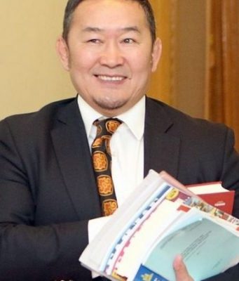 В качестве поддержки. Президент Монголии подарил Китаю 30 тысяч баранов