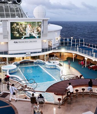 Завтра начнется эвакуация пассажиров с круизного лайнера Diamond Princess