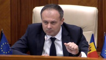 Канду заявил о готовности голосовать за вотум недоверия Чокою