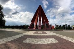 Украденные со столичного мемориального комплекса «Вечность» венки, найдены