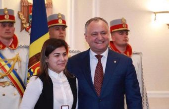 Президент страны поздравил Анастасию Никита, которая одержала победу на Чемпионате Европы по вольной борьбе