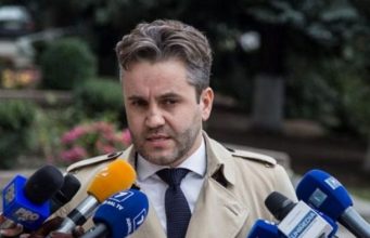 Адвокат Попа подал жалобу на Филата в прокуратуру Германии, обвинив его в клевете и оскорблении попа