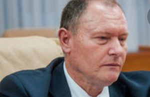 Правые повторно требуют вотума недоверия Чокою