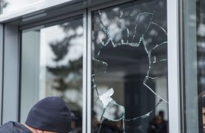 Протест комбатантов – состав участников, требования, ожидания, итоги