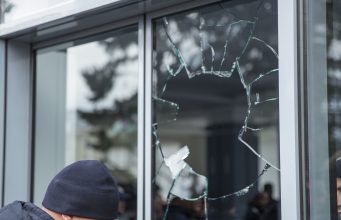 Протест комбатантов – состав участников, требования, ожидания, итоги