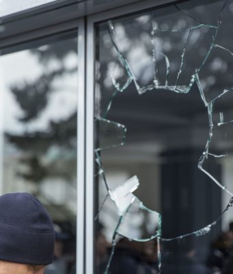 Протест комбатантов – состав участников, требования, ожидания, итоги