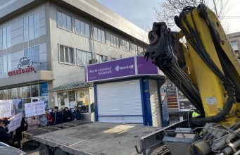 В Кишиневе продолжают сносить газетные киоски – люди остаются без работы киоски