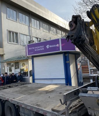 В Кишиневе продолжают сносить газетные киоски – люди остаются без работы киоски