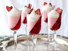 Чтобы праздник был сладким: молдавские кондитеры готовят оригинальные десерты к 8 марта