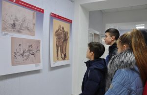 В Каменке открылась фотовыставка «Рисунки фронтовых художников Великой Отечественной войны»