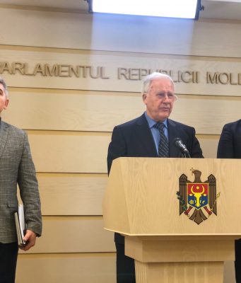 «Нормально, если 50% министерств будут у Демпартии». Дьяков о первых переговорах ДПМ и ПСРМ