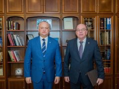 Президент провел рабочую встречу с Послом России в Молдове Олегом Васнецовым