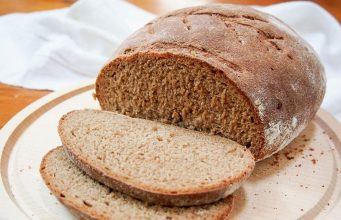 Руководство “Франзелуцы”: цена на хлеб не повысится хлеб