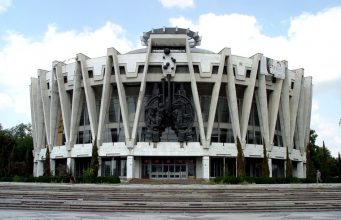 Угроза взрыва – неизвестный позвонил в цирк и сообщил о заложенной бомбе цирк