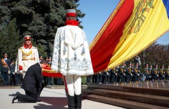 Экс-премьер-министр Молдовы объявил конкурс – 5 победителей встретятся с ним лично