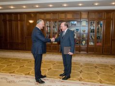 Президент Молдовы провел рабочую встречу с Послом России
