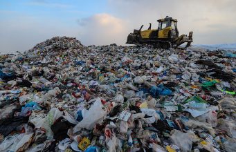 Увы, но факт: жители Молдовы стали больше мусорить мусор