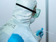 Трем регионам Молдовы присвоен красный уровень ковид-опасности коронавирус, врач, комбинезон