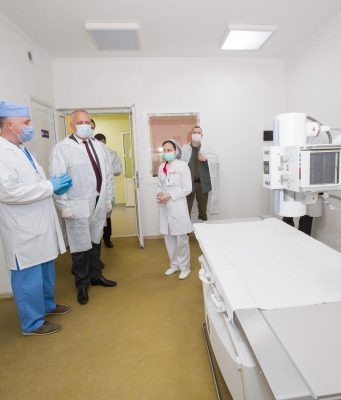 Президент выступит с инициативой повышения зарплат медработникам