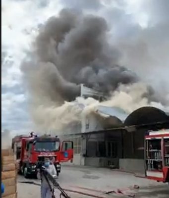 На Moldexpo в Кишиневе вспыхнул пожар: на месте работают спасатели