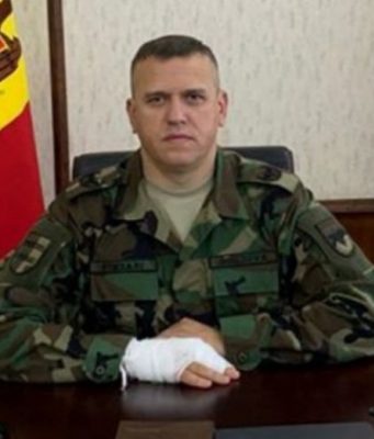 Пынзаря видели с перевязанной рукой