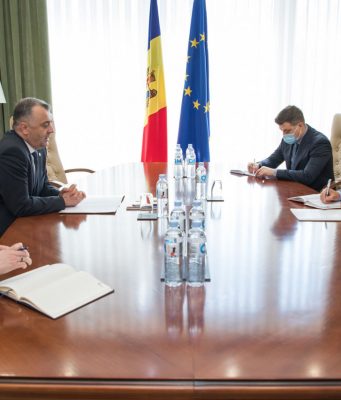 Кику на встрече с послом Румынии, что его комментарии были неверно истолкованы