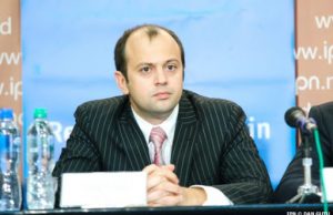 Глава МИДЕИ побеседовал с докладчиком Европарламента по Молдове цуля