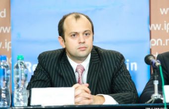 Глава МИДЕИ побеседовал с докладчиком Европарламента по Молдове цуля