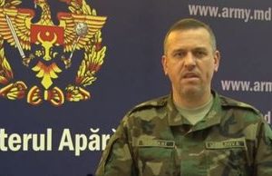 Глава Минобороны наградил участников саперных работ пынзарь