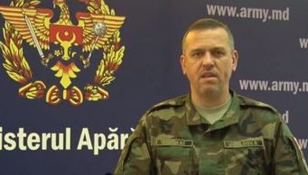 Глава Минобороны наградил участников саперных работ пынзарь