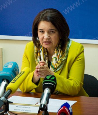 Моника Бабук: Нашим коллегам предложили почти миллион, чтобы они покинули ДПМ